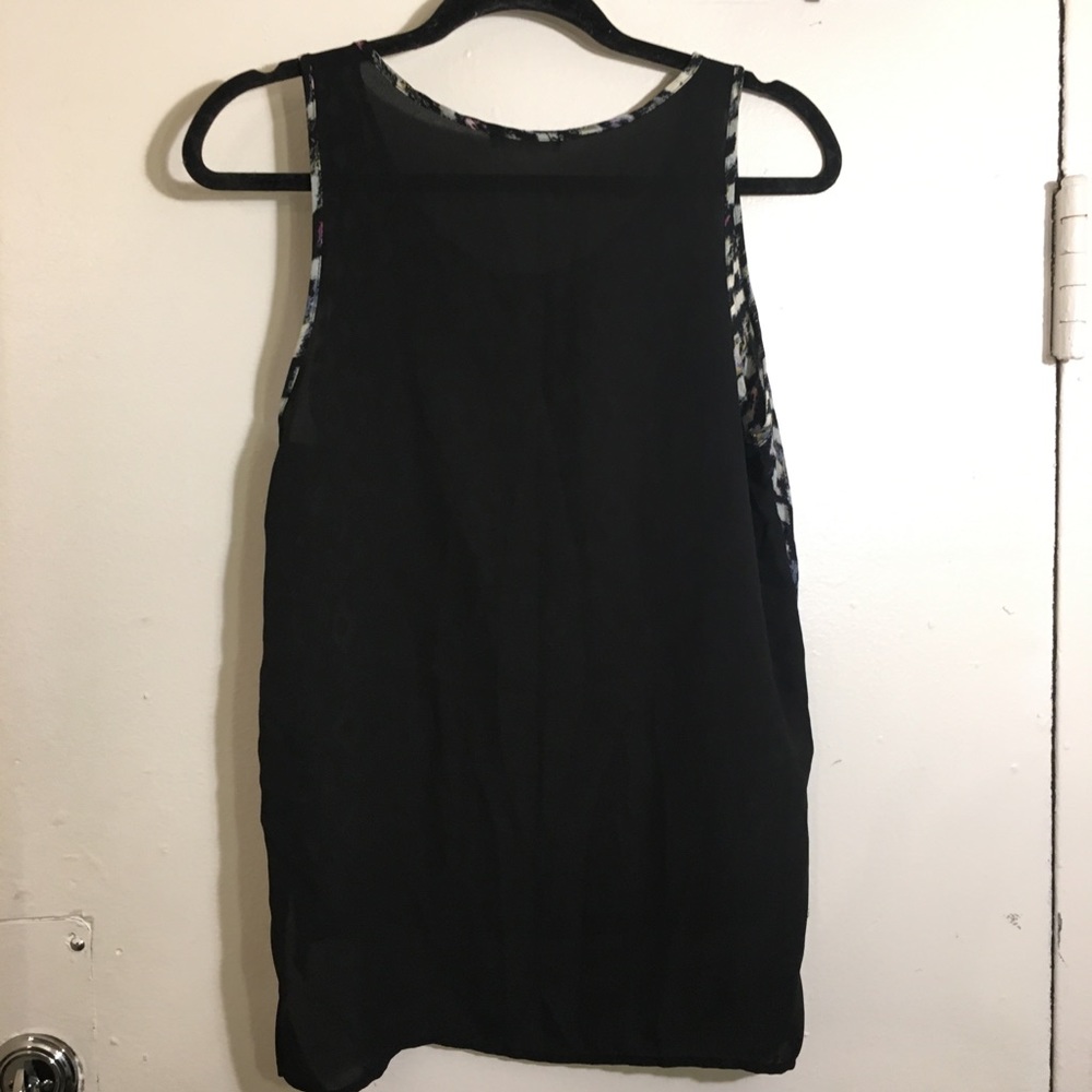 Geometric top - Picture 5 of 5